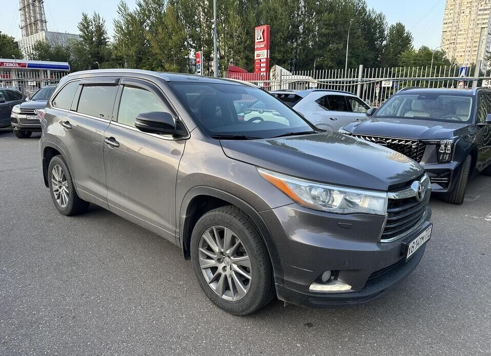 Toyota Highlander 3.5 AT (249 л.с.) 4WD