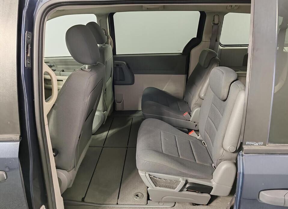 Dodge Caravan Grand 3.3 AT (173 л.с.)