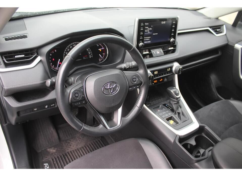Toyota RAV4 2.5 AT (199 л.с.) 4WD