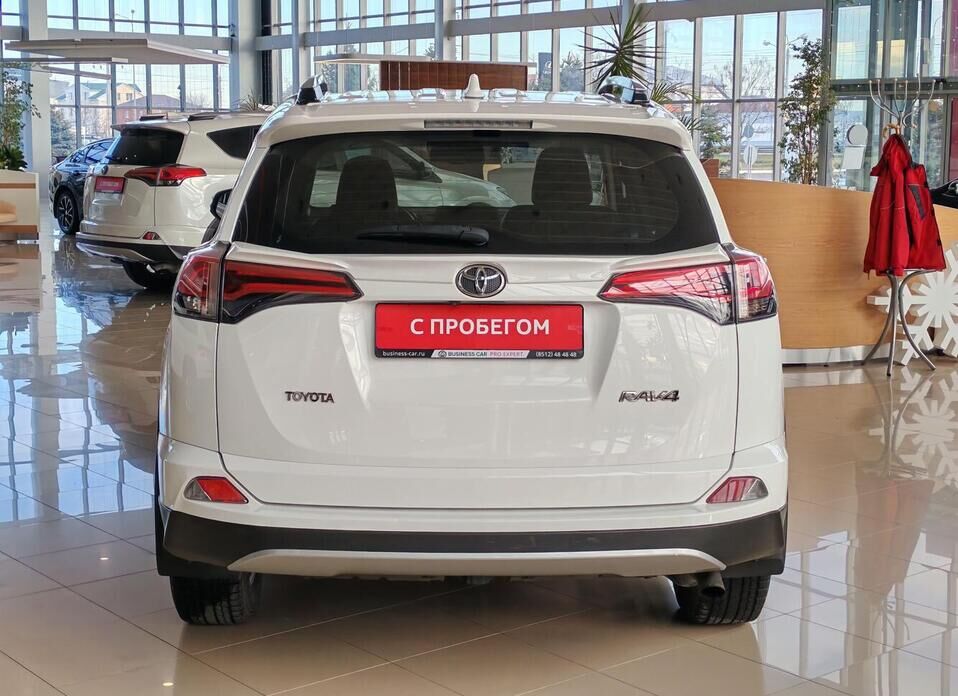 Toyota RAV4, IV (XA40) Рестайлинг 2.0 CVT (146 л.с.)