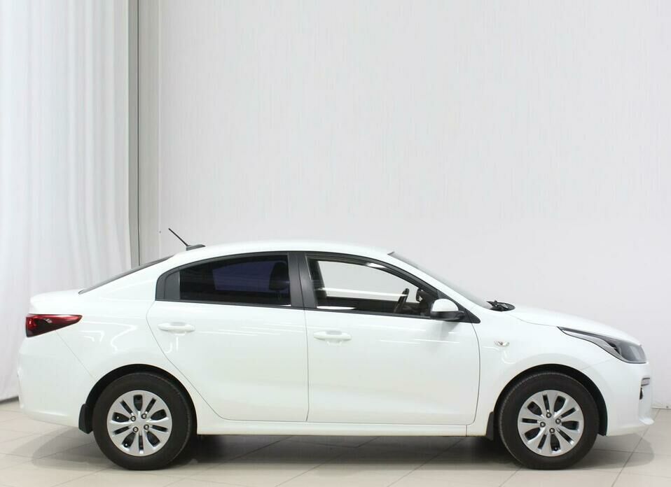Kia Rio 1.6 MT (123 л.с.)