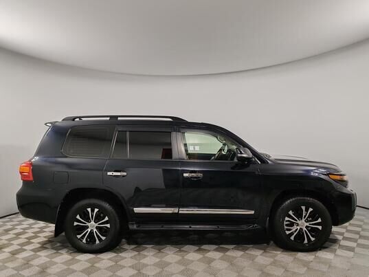 Toyota Land Cruiser, 2014&nbsp;г., 300&nbsp;700&nbsp;км