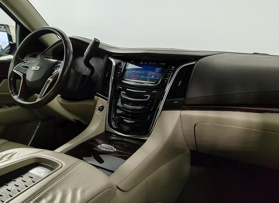 Cadillac Escalade, IV 6.2 AT (409 л.с.) 4WD