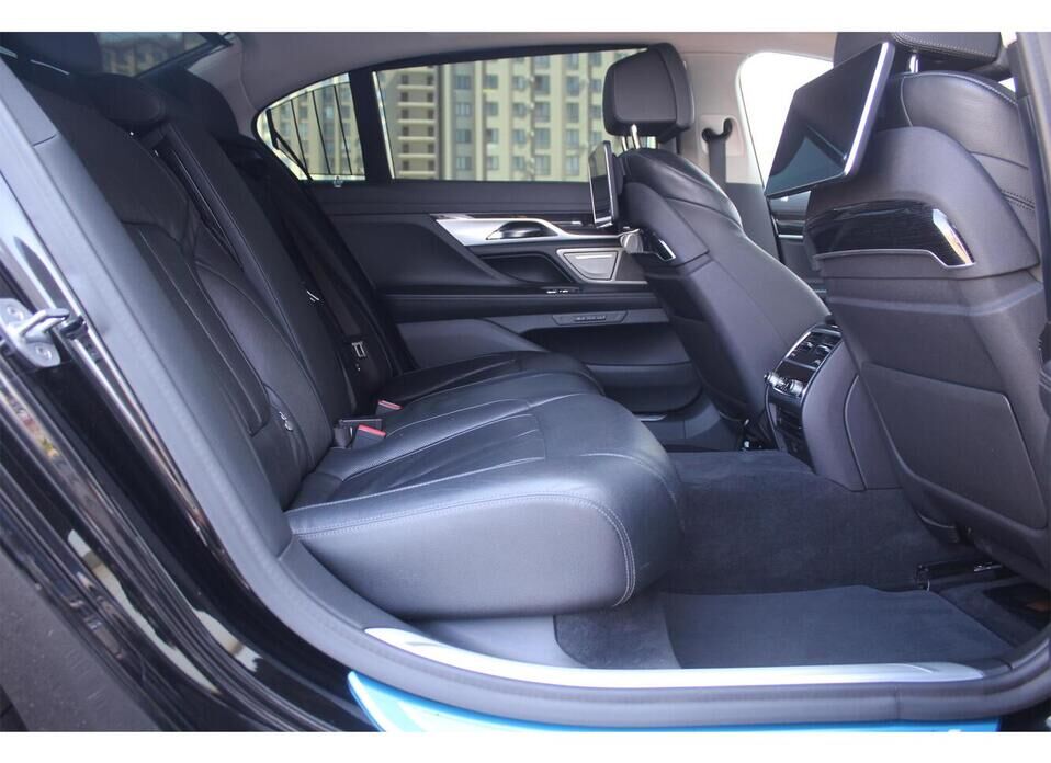 BMW 7 серии, VI (G11/G12) Рестайлинг 730Ld xDrive 3.0d AT (249 л.с.) 4WD