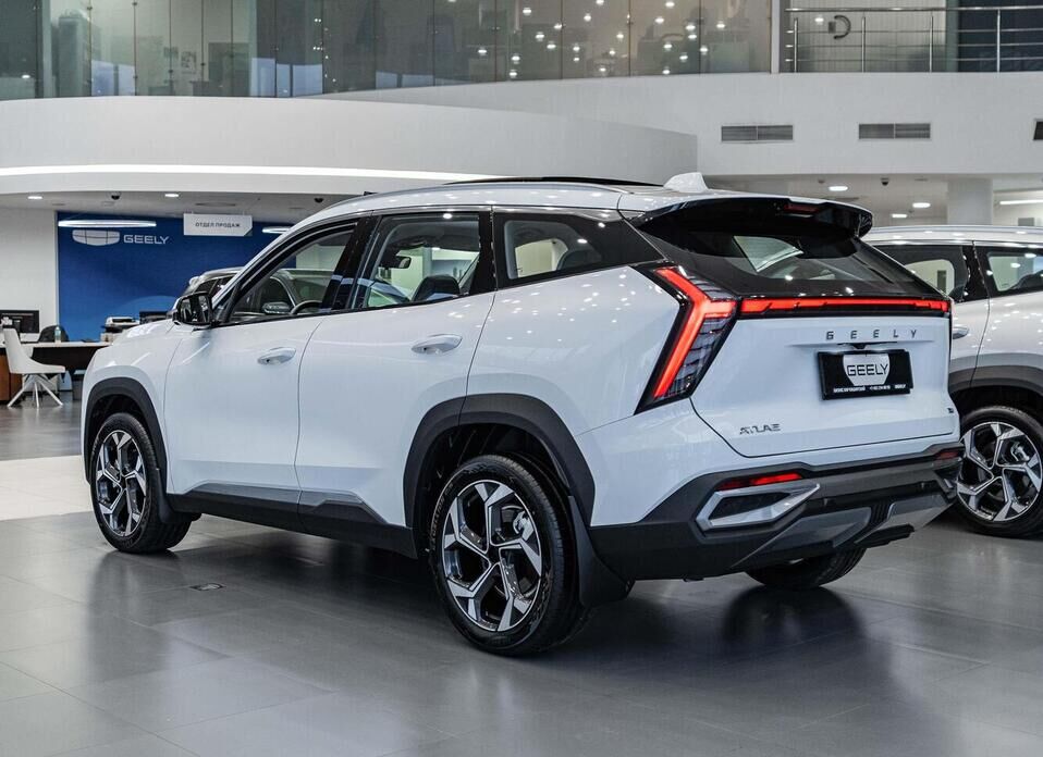 Geely Atlas, II 2.0 AT (200 л.с.) 4WD