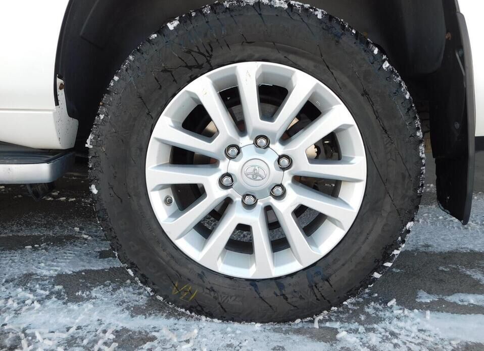 Toyota Land Cruiser Prado, 150 Series Рестайлинг 1 3.0d AT (173 л.с.) 4WD