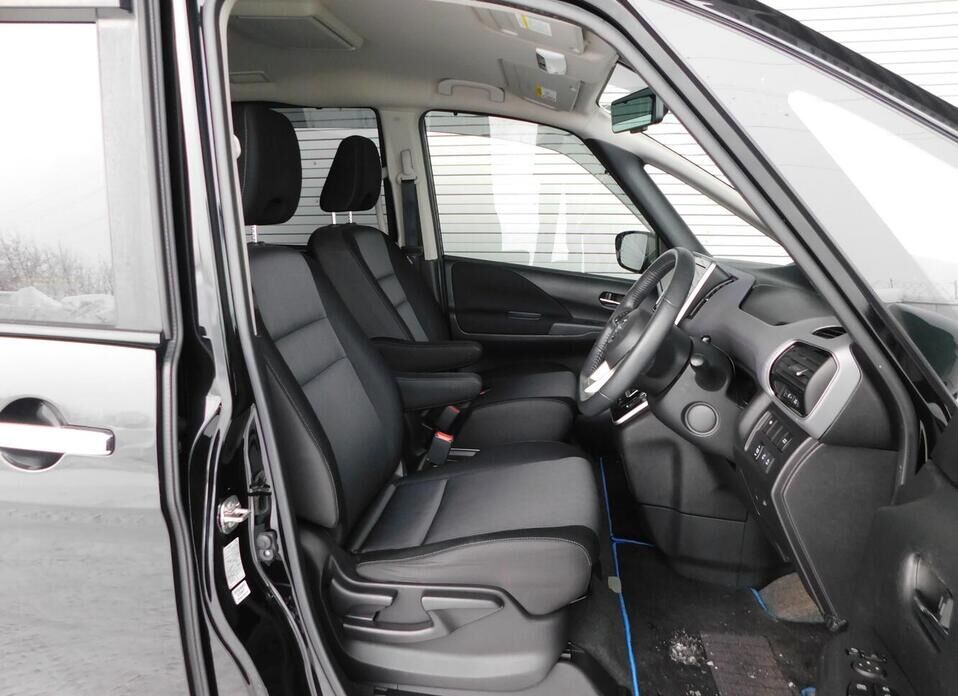 Nissan Serena, V (C27) Рестайлинг 1.2hyb AT (84 л.с.)