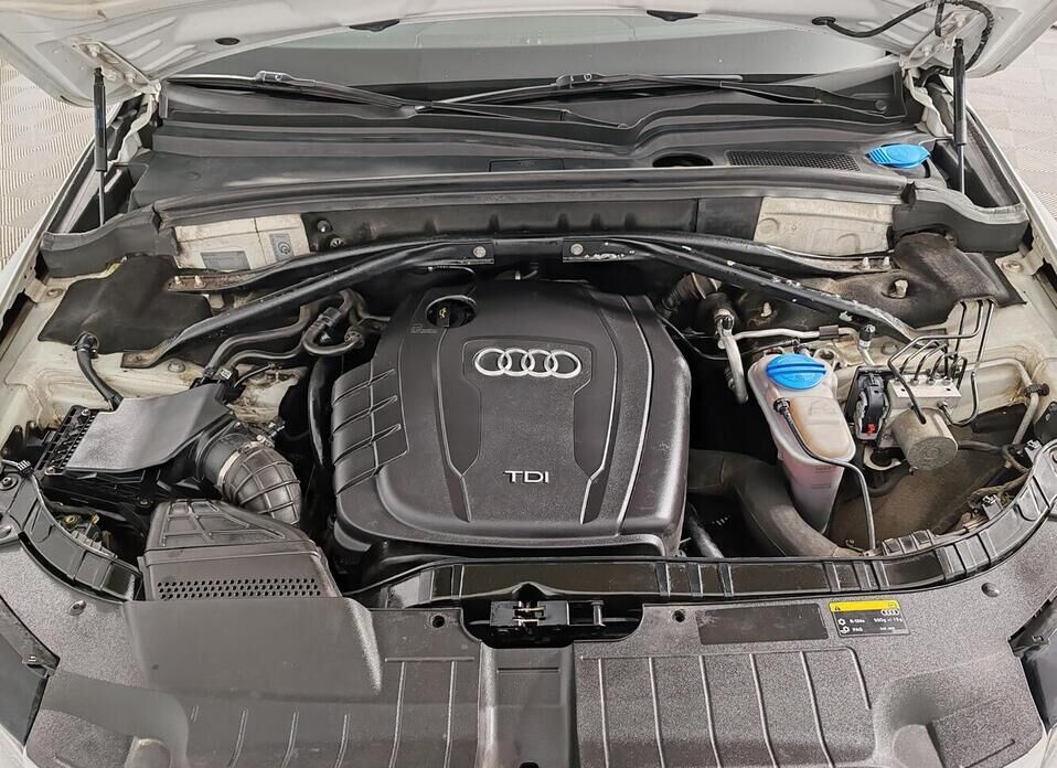 Audi Q5, I (8R) Рестайлинг 2.0d AMT (177 л.с.) 4WD