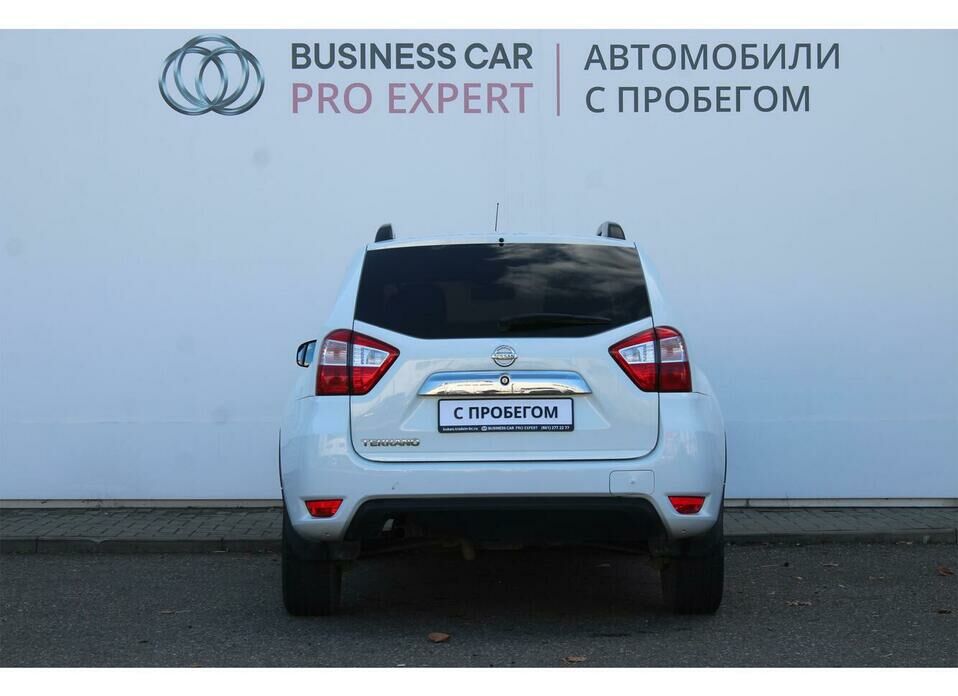 Nissan Terrano 1.6 MT (114 л.с.) 4WD