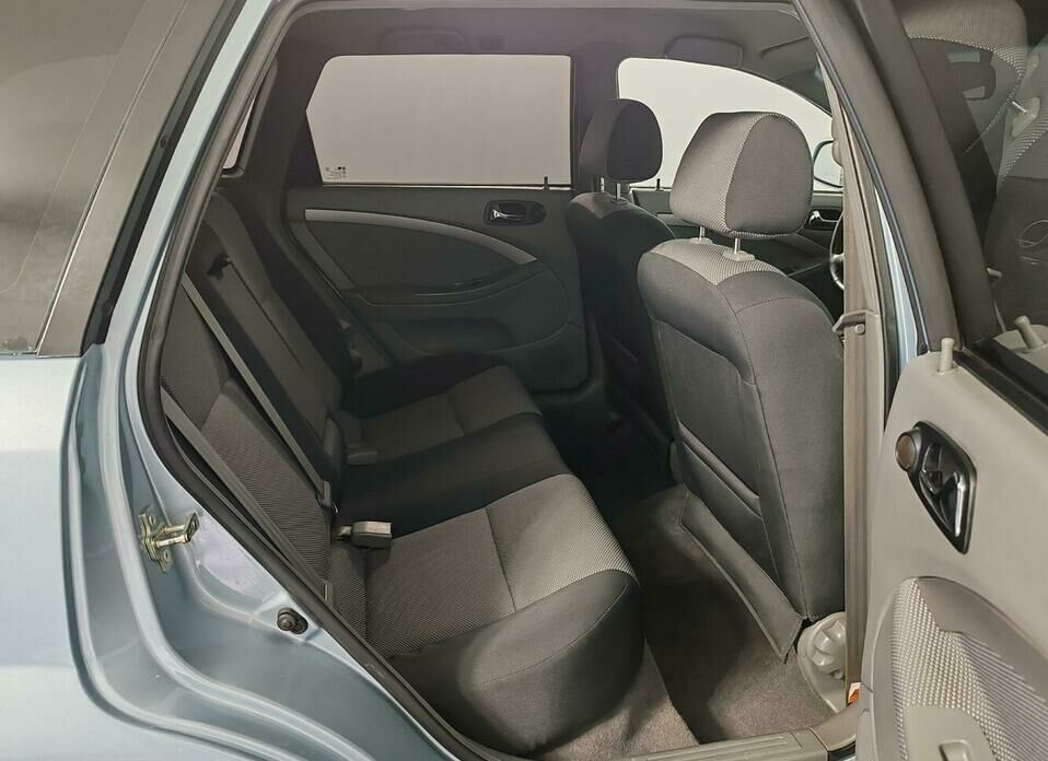 Chevrolet Lacetti 1.6 MT (109 л.с.)