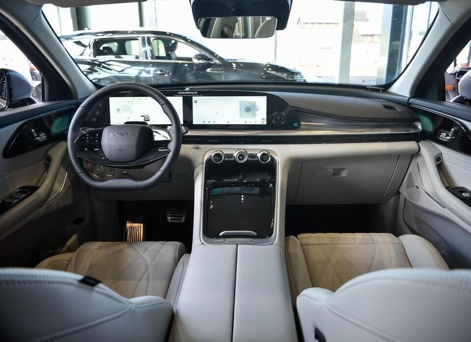 EXEED RX 2.0 AT (249 л.с.) 4WD