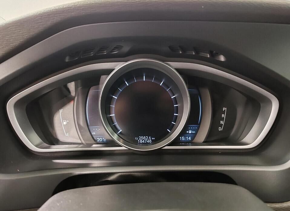 Volvo V40 Cross Country, I 2.0 AT (213 л.с.) 4WD