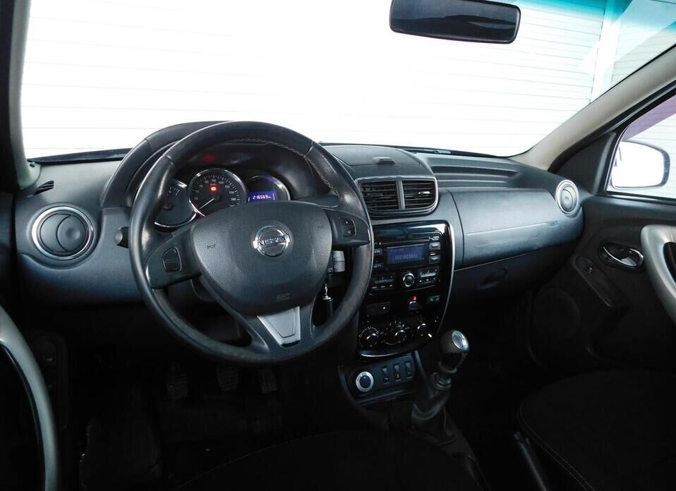 Nissan Terrano, III (D10) 2.0 MT (143 л.с.) 4WD