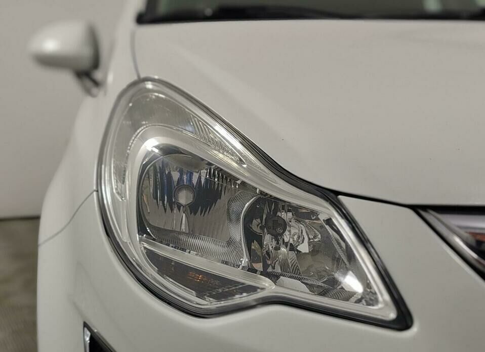 Opel Corsa 1.4 MT (100 л.с.)