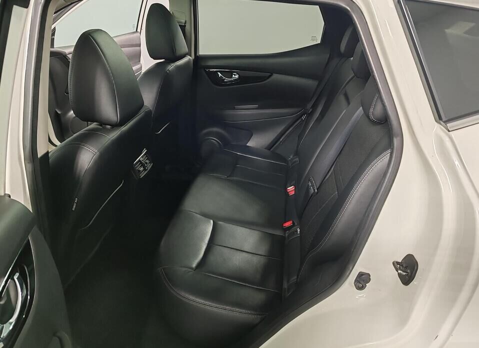 Nissan Qashqai, II 2.0 CVT (144 л.с.) 4WD