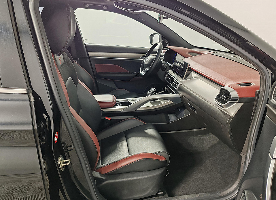 Geely Coolray, I 1.5 AMT (150 л.с.)