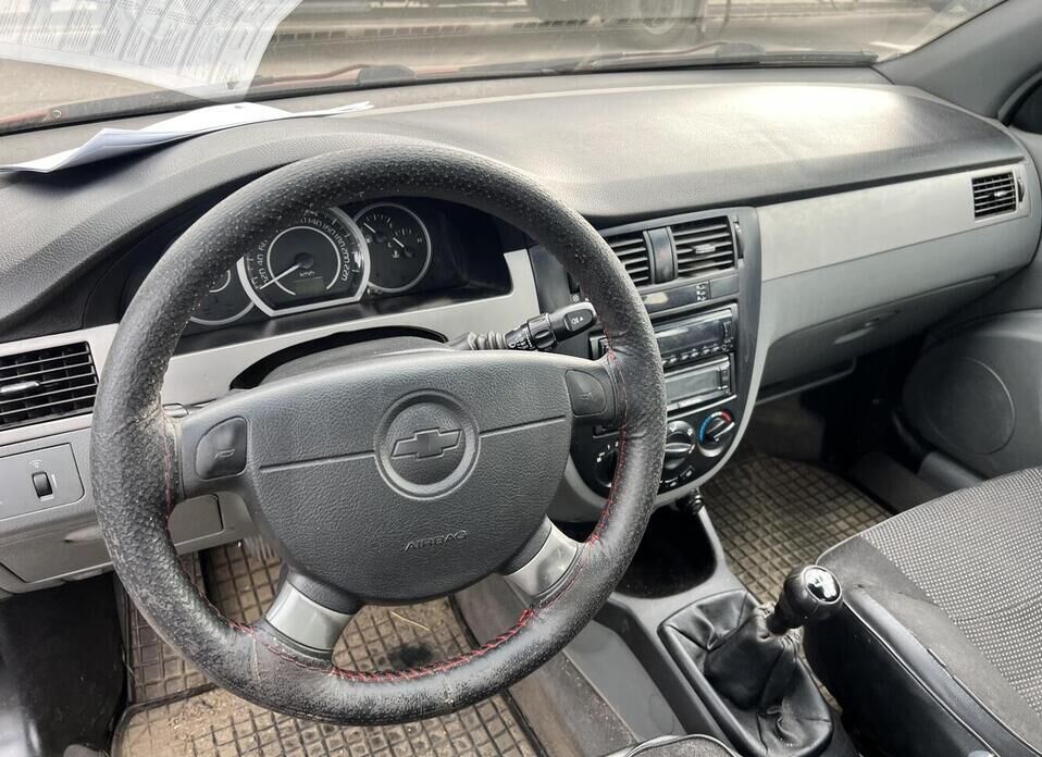 Chevrolet Lacetti 1.8 MT (121 л.с.)
