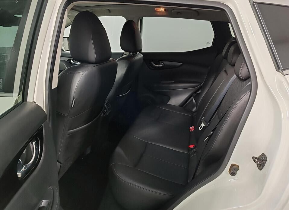 Nissan Qashqai, II 2.0 CVT (144 л.с.) 4WD