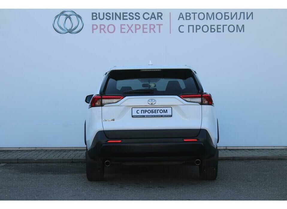 Toyota RAV4 2.0 MT (149 л.с.)