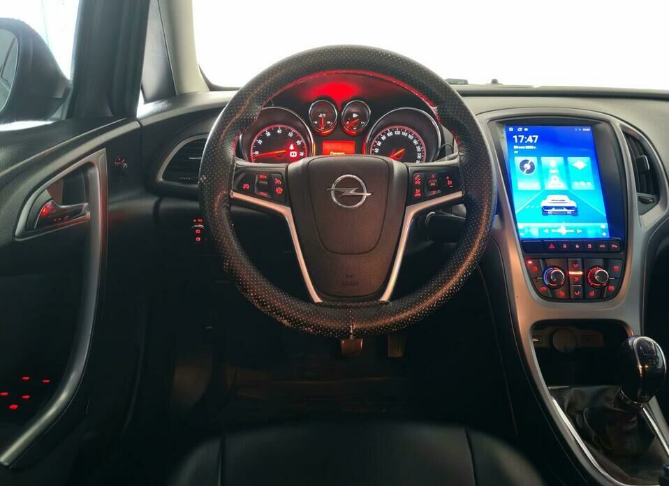 Opel Astra 1.6 MT (115 л.с.)
