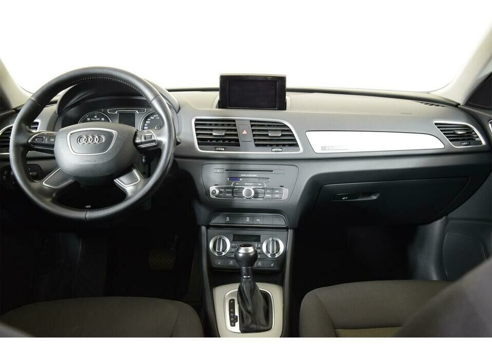 Audi Q3 2.0 AMT (211 л.с.) 4WD