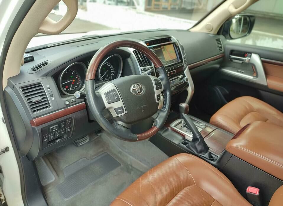Toyota Land Cruiser 4.5d AT (235 л.с.) 4WD
