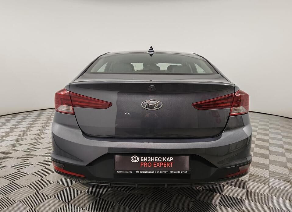 Hyundai Elantra, VI (AD) Рестайлинг 1.6 AT (128 л.с.)