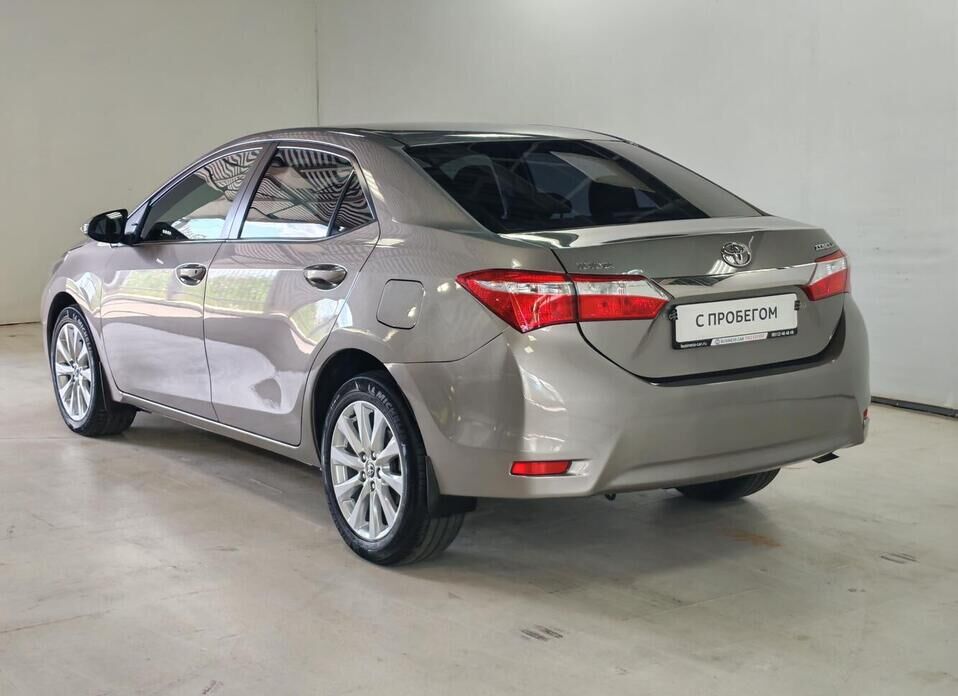 Toyota Corolla 1.6 CVT (122 л.с.)