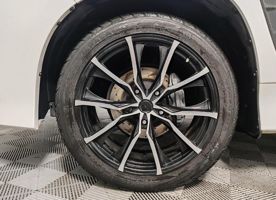 Lexus LX, III Рестайлинг 2 570 5.7 AT (367 л.с.) 4WD