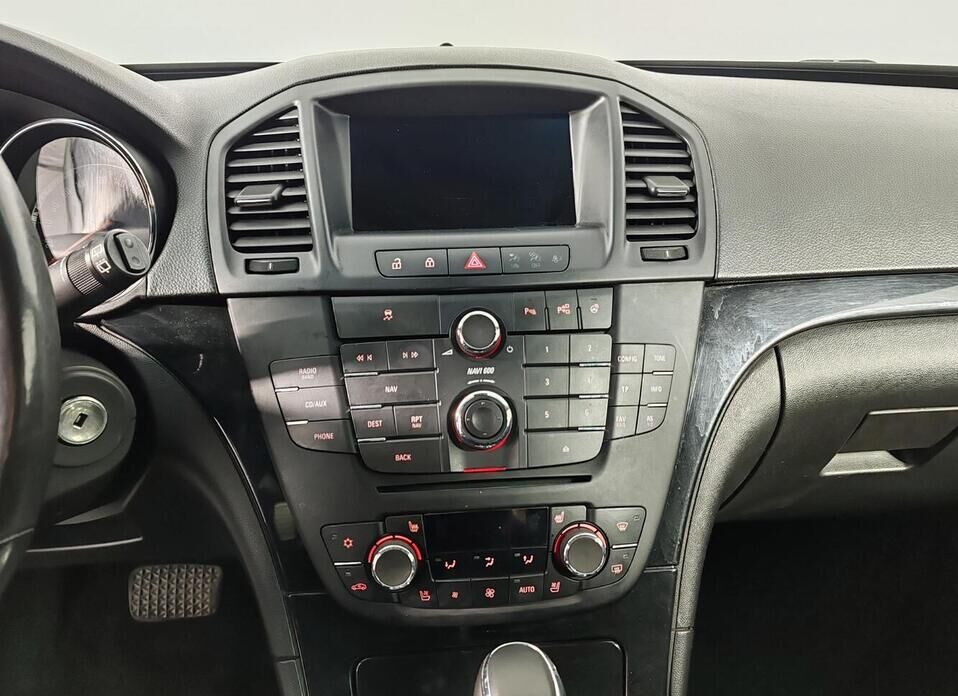 Opel Insignia, I 2.0 AT (220 л.с.)