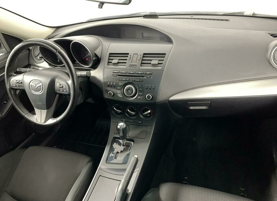 Mazda 3 1.6 AT (105 л.с.)