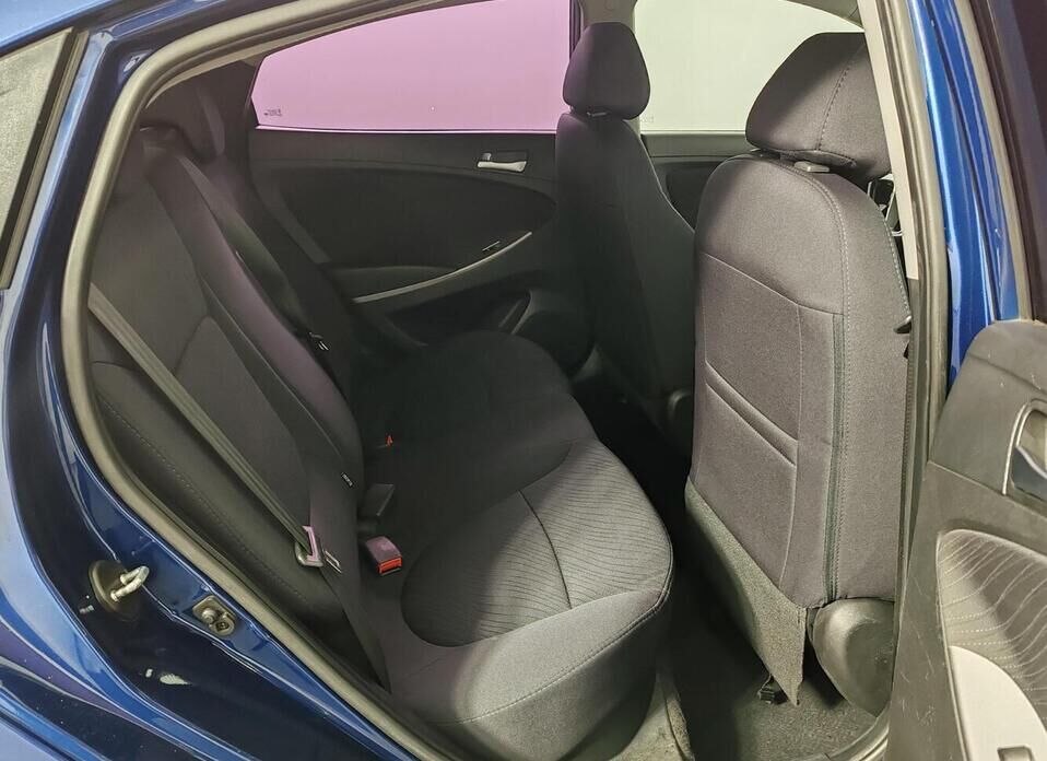 Hyundai Solaris, I Рестайлинг 1.6 AT (123 л.с.)