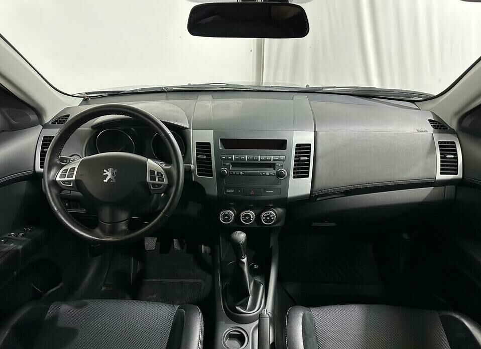 Peugeot 4007 2.0 MT (147 л.с.)