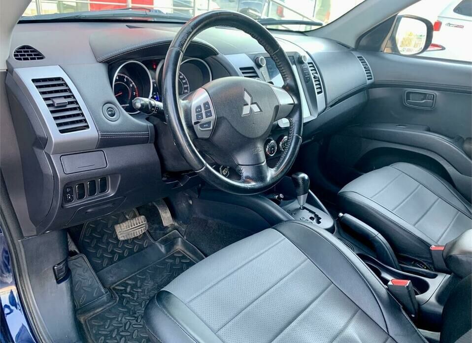 Mitsubishi Outlander 2.0 CVT (147 л.с.)