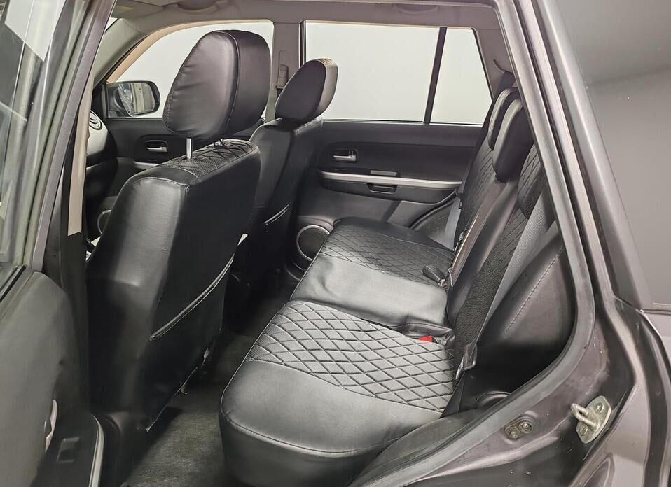 Suzuki Grand Vitara, III Рестайлинг 2.4 AT (169 л.с.)