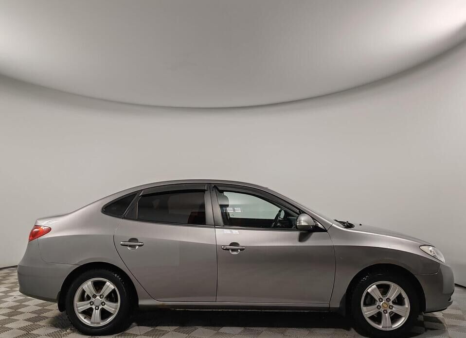 Hyundai Elantra, IV (HD) 1.6 AT (122 л.с.)