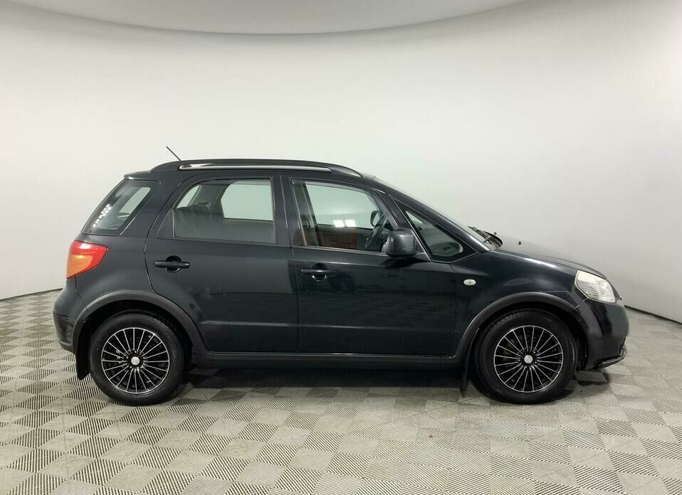 Suzuki SX4 1.6 MT (106 л.с.)