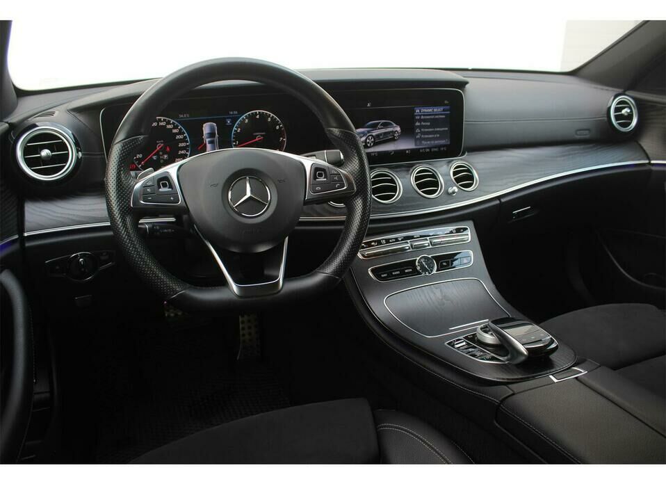 Mercedes-Benz E-Класс 200 2.0 AT (184 л.с.)