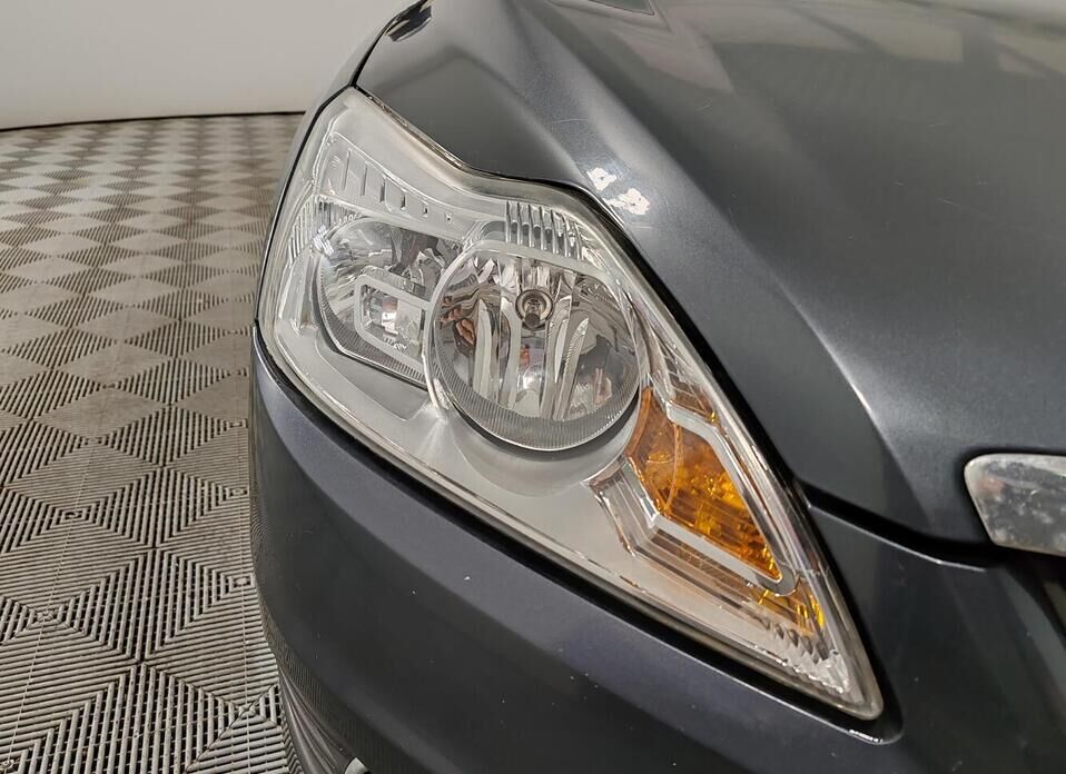 Ford Focus, II Рестайлинг 1.6 AT (100 л.с.)