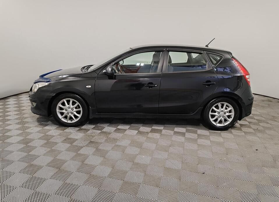 Hyundai i30, I Рестайлинг 1.6 AT (126 л.с.)