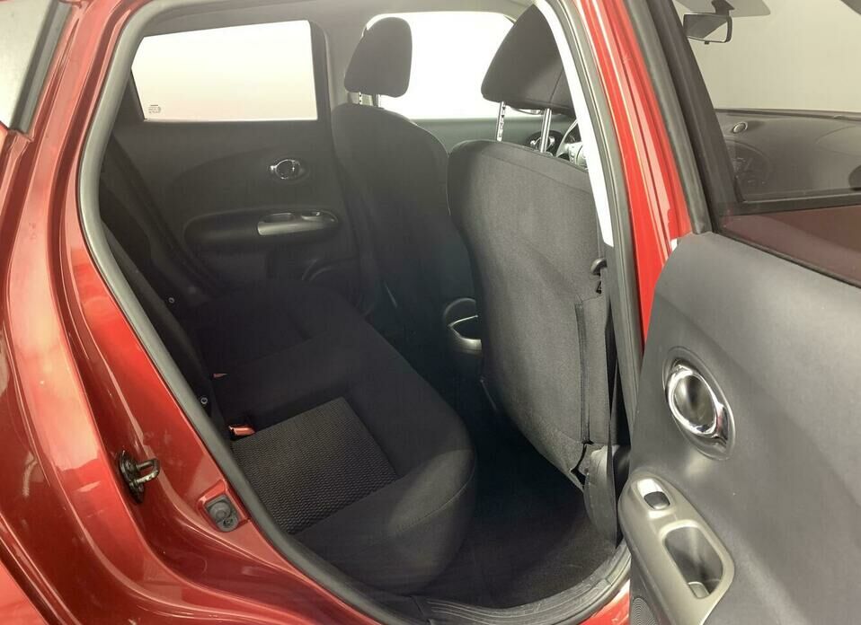 Nissan Juke 1.6 CVT (117 л.с.)