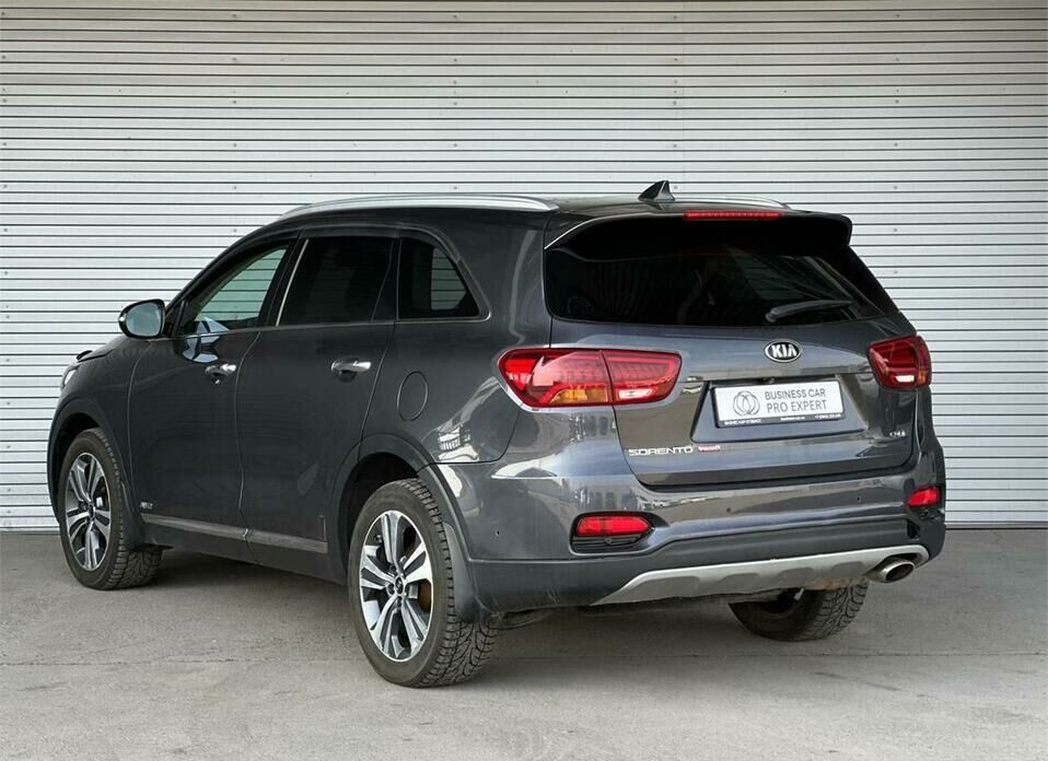 Kia Sorento 2.2d AT (200 л.с.) 4WD