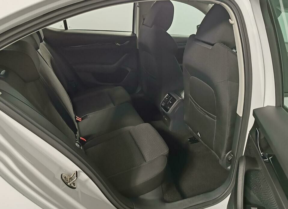 Skoda Octavia 1.4 AT (150 л.с.)