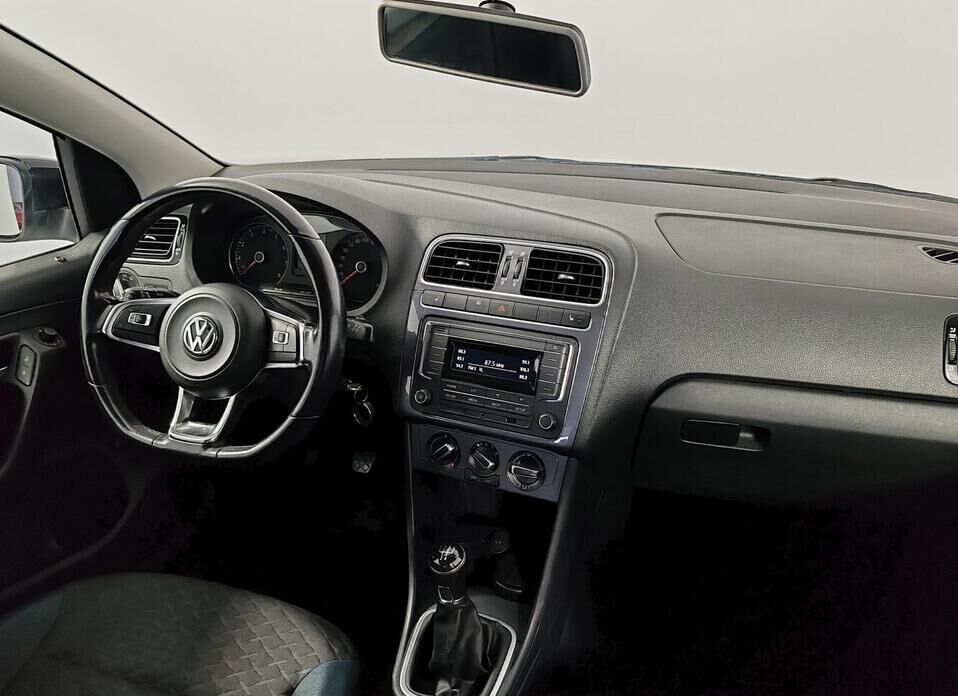 Volkswagen Polo 1.6 MT (110 л.с.)