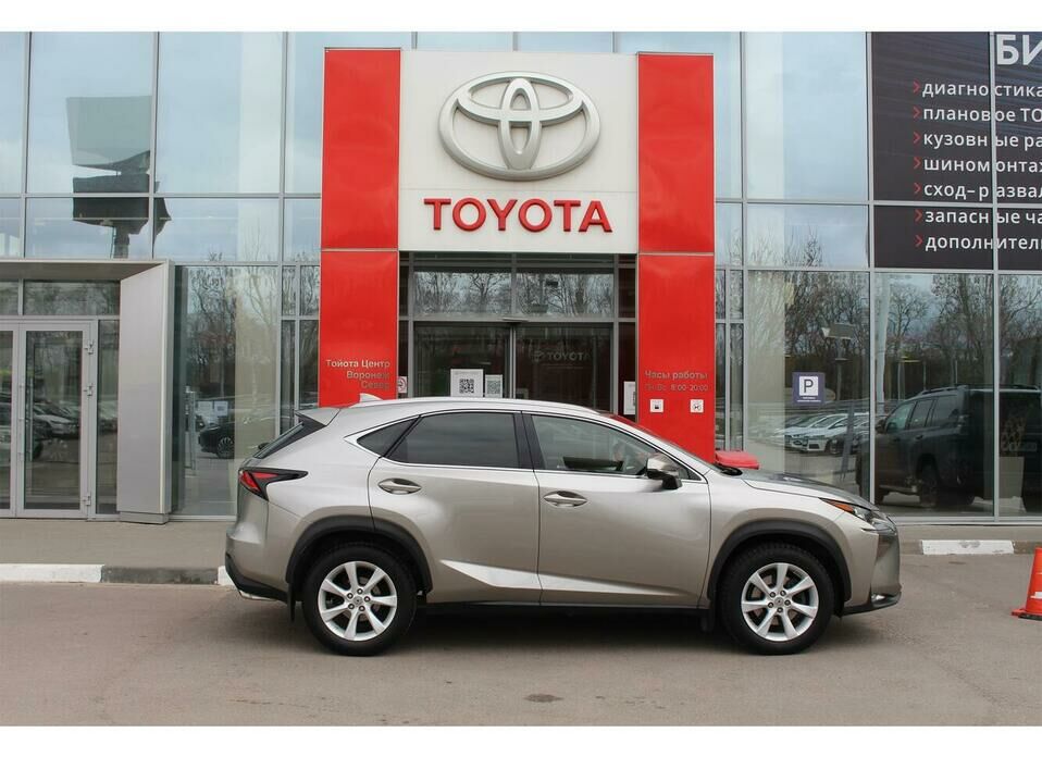 Lexus NX 200t 2.0 AT (238 л.с.) 4WD