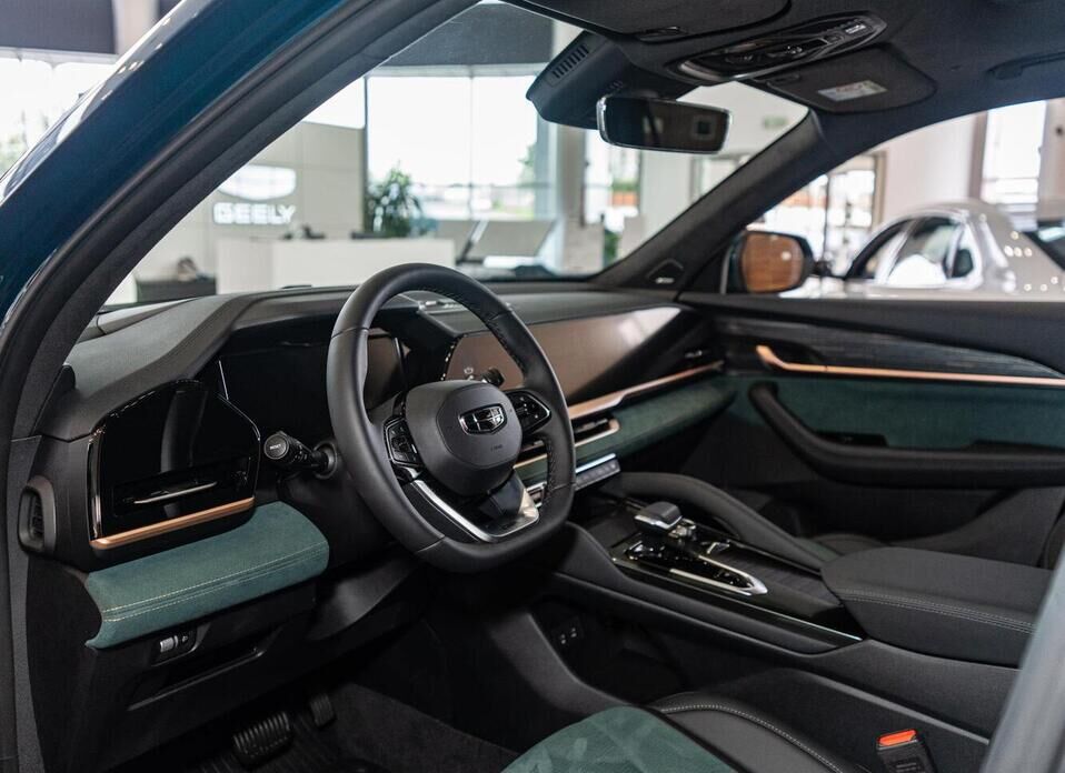 Geely Monjaro 2.0 AT (238 л.с.) 4WD