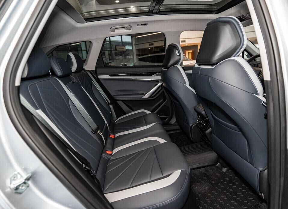 Geely Atlas, II 2.0 AT (200 л.с.) 4WD
