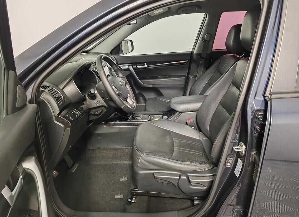 Kia Sorento, II Рестайлинг 2.4 AT (175 л.с.) 4WD