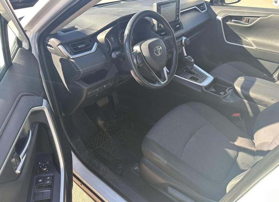 Toyota RAV4, V (XA50) 2.5 AT (199 л.с.) 4WD