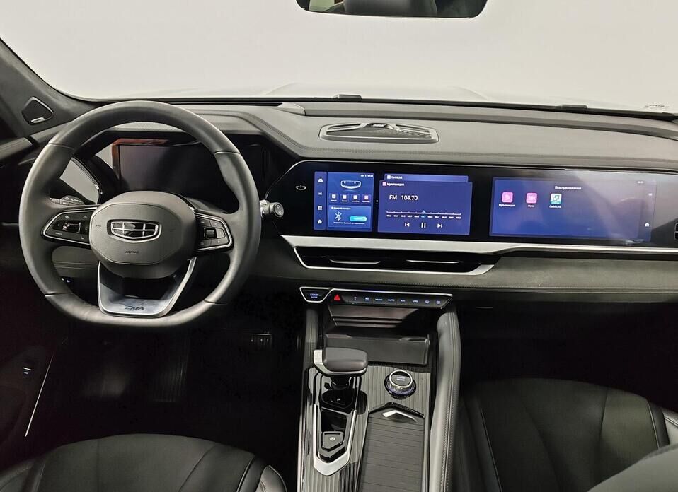 Geely Monjaro 2.0 AT (238 л.с.) 4WD